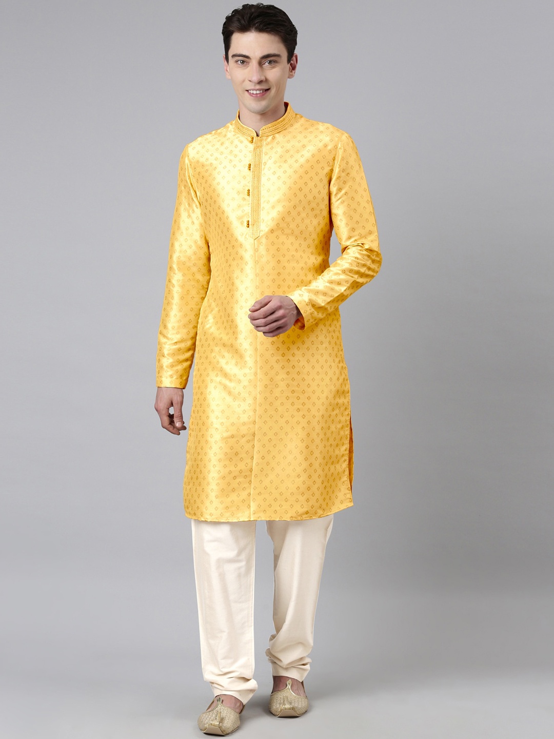 

TheEthnic.Co Mandarin Collar Ethnic Motifs Printed Straight Kurta with Churidar, Yellow