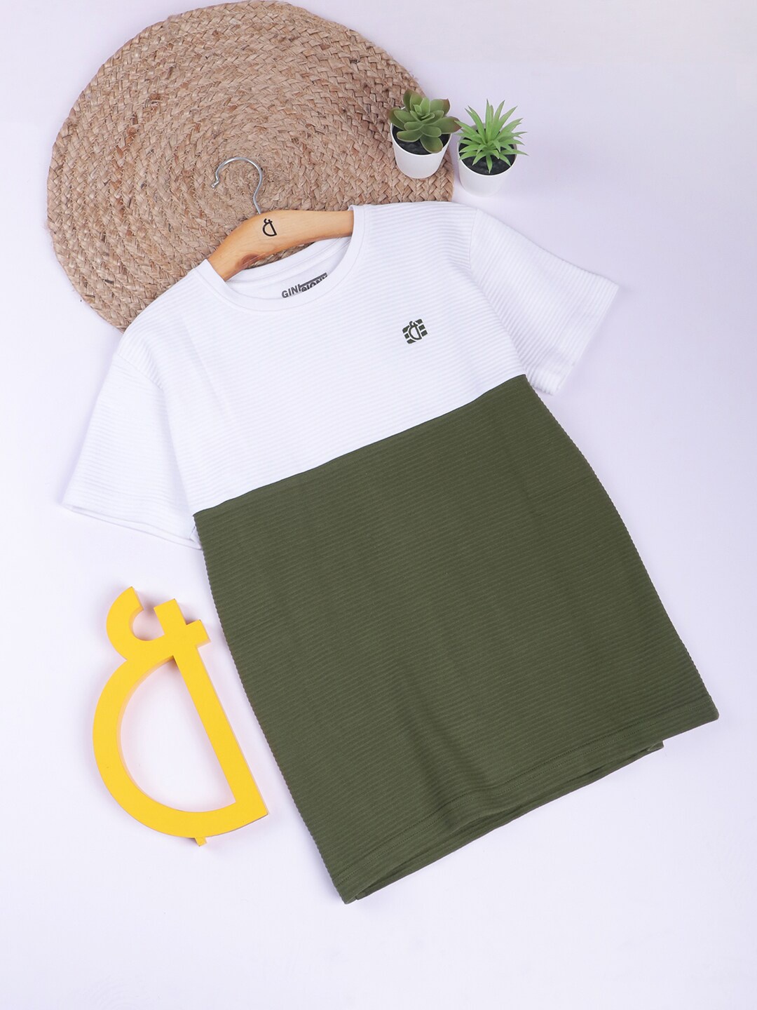 

Gini and Jony Boys Colourblocked Round Neck Cotton T-shirt, Olive