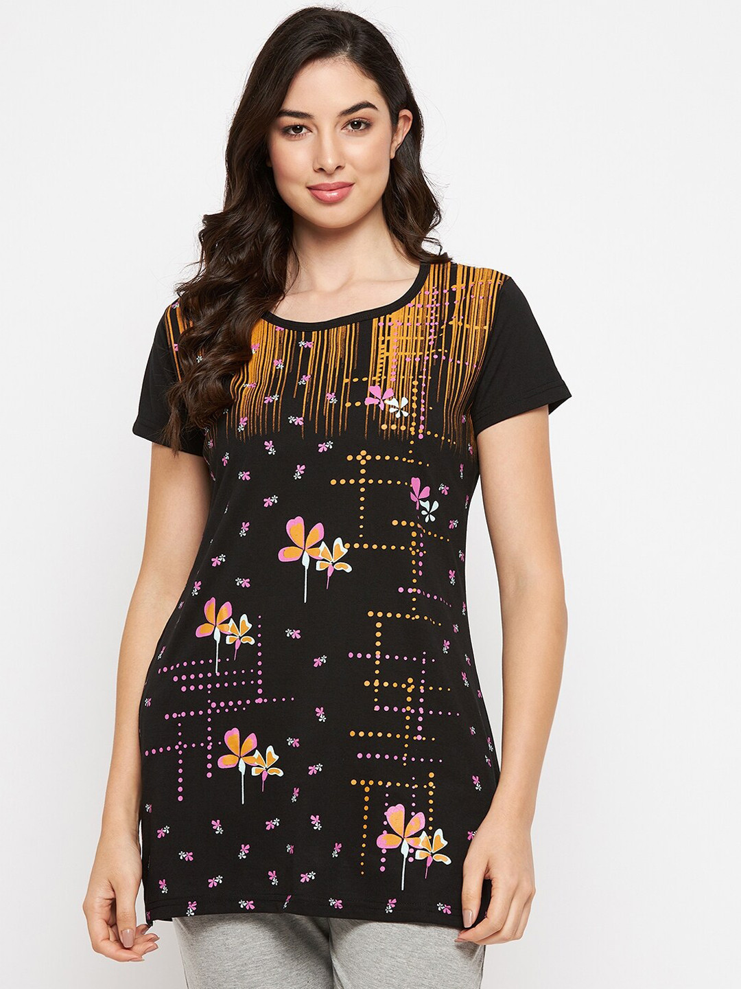 

VERO AMORE Plus Size Printed Round Neck Short Sleeves Lounge T-shirts, Black