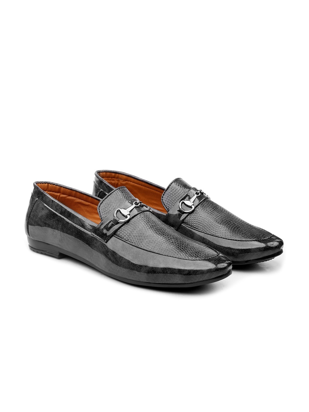 

Bxxy Men Textured Embellished Lightweight Horsebit Loafers, Grey