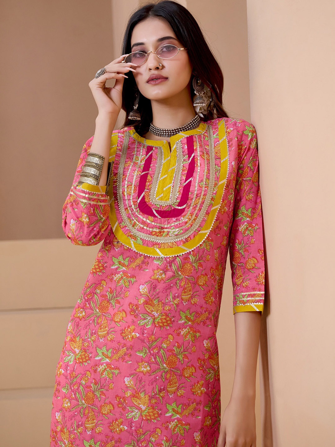 

Sangria Floral Printed With Gota Patti Work Pure Cotton Straight Kurta, Pink