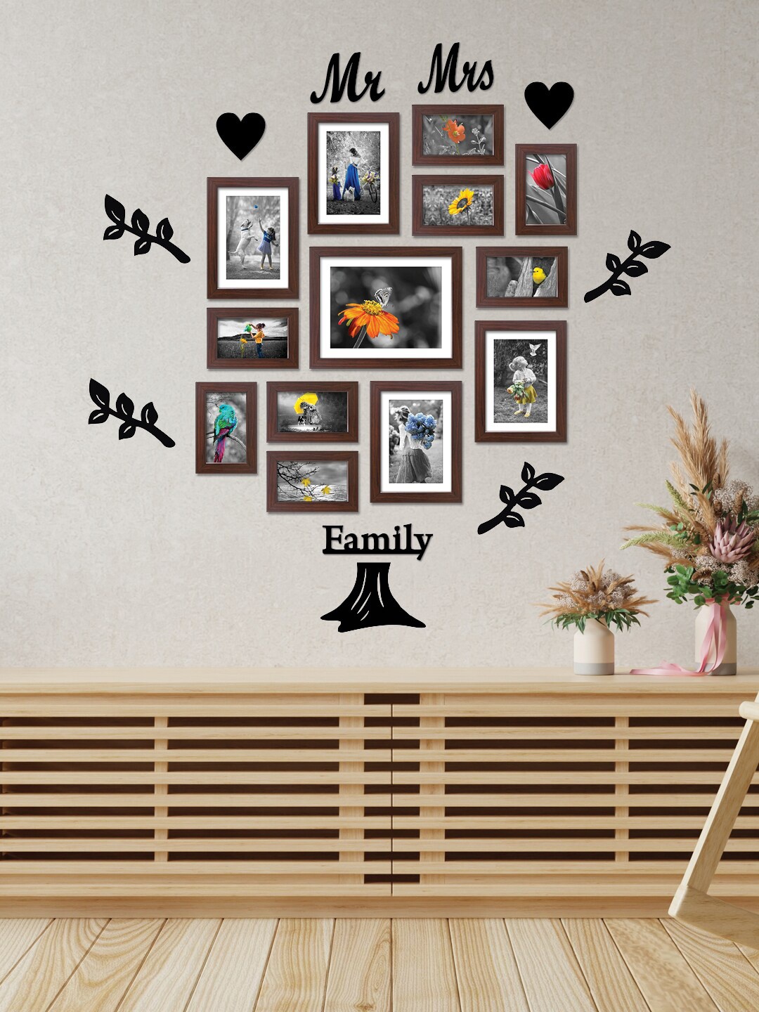 

RANDOM 13-Pcs Brown Photo Frames With Plaque