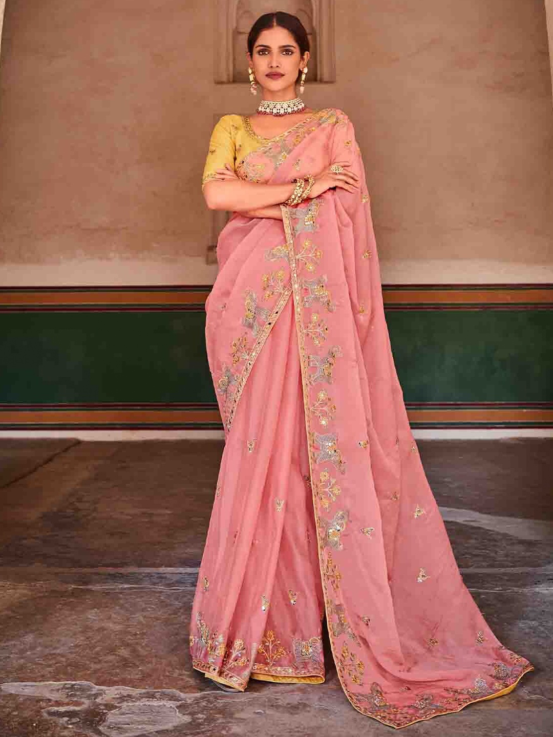 

ODETTE Ethnic Motif Embroidered Sequinned Organza Saree, Pink