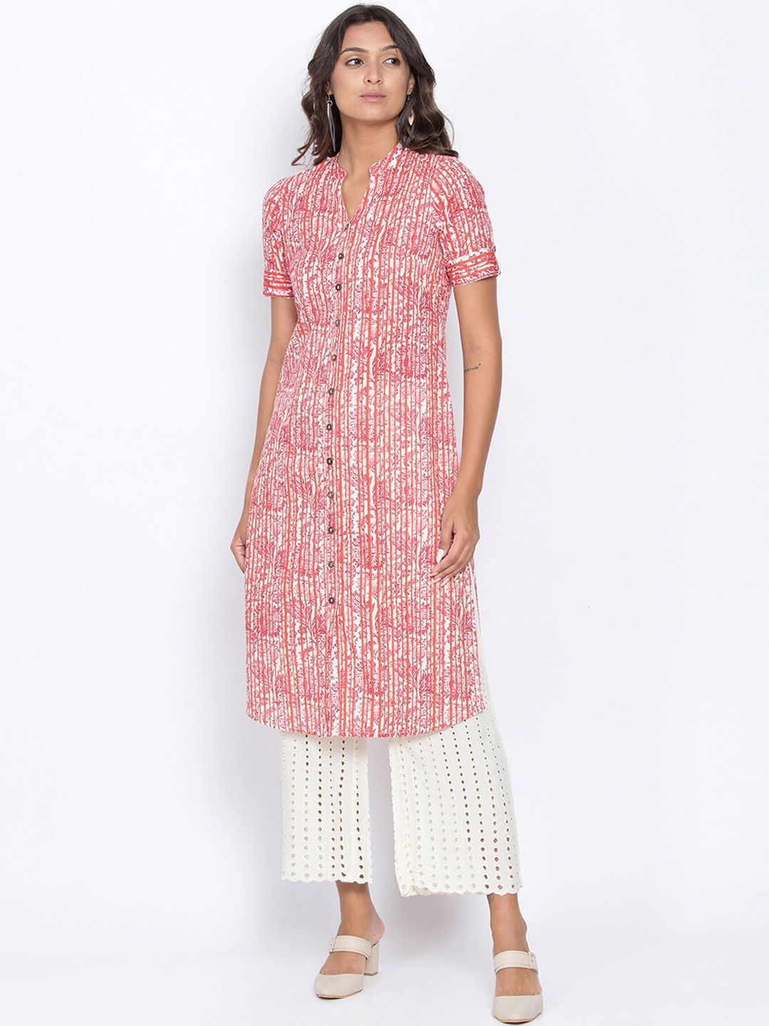 

Be Indi Floral Printed Mandarin Collar Pure Cotton Kurta, Red