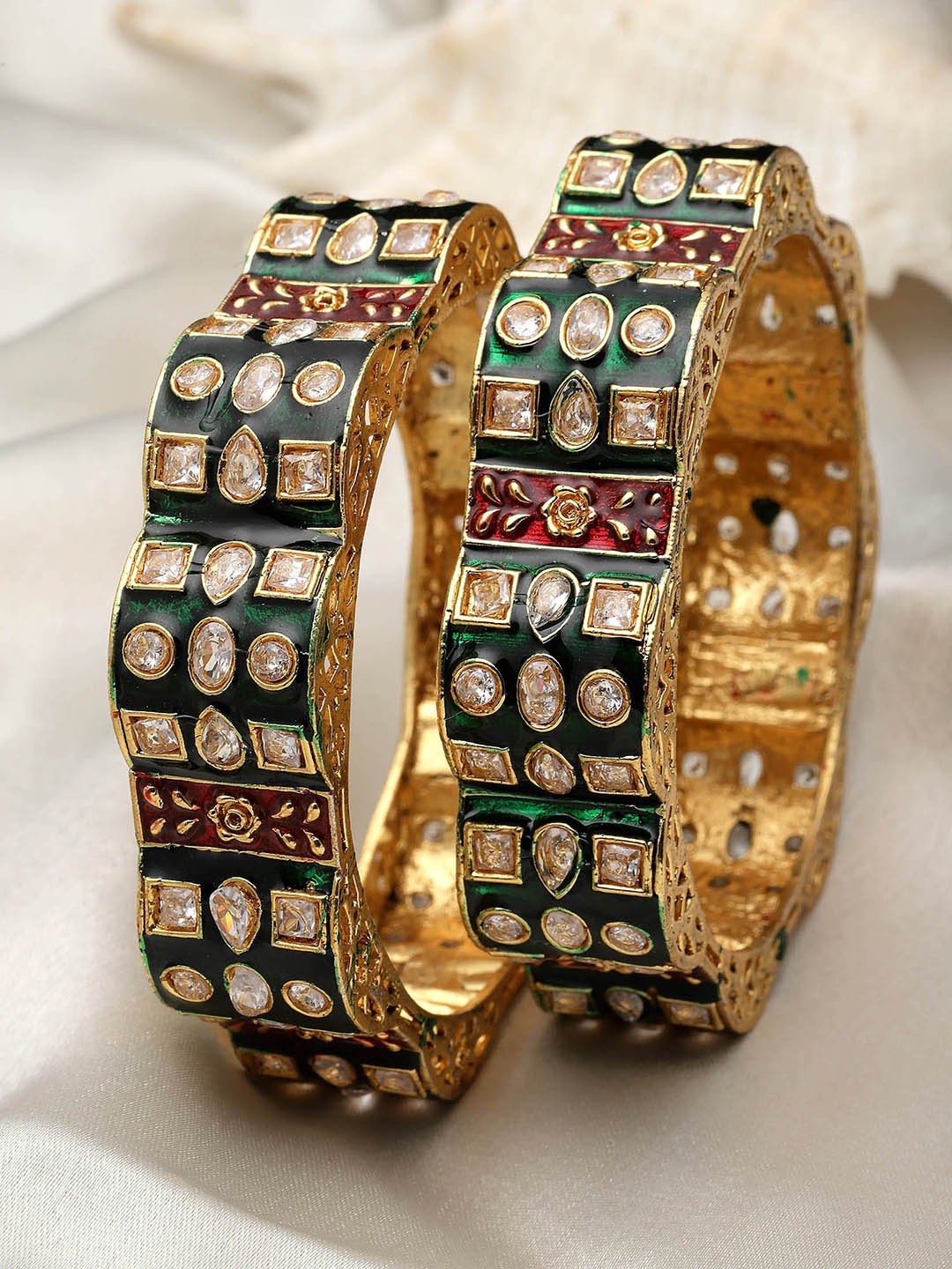 

KARATCART Set Of 2 Gold-Plated Kundan-Studded Bangles