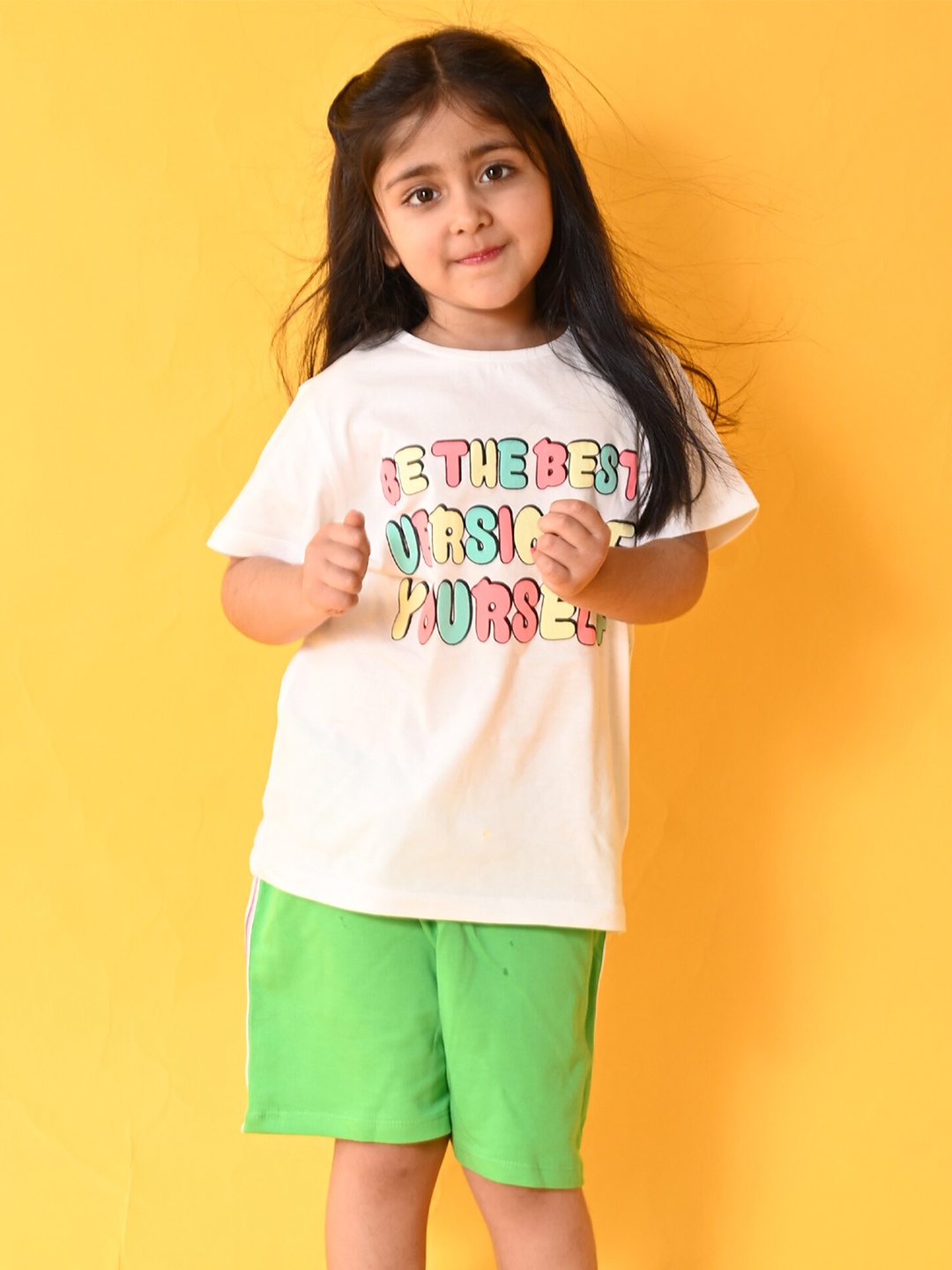 

Anthrilo Girls Printed T-shirt with Shorts, White