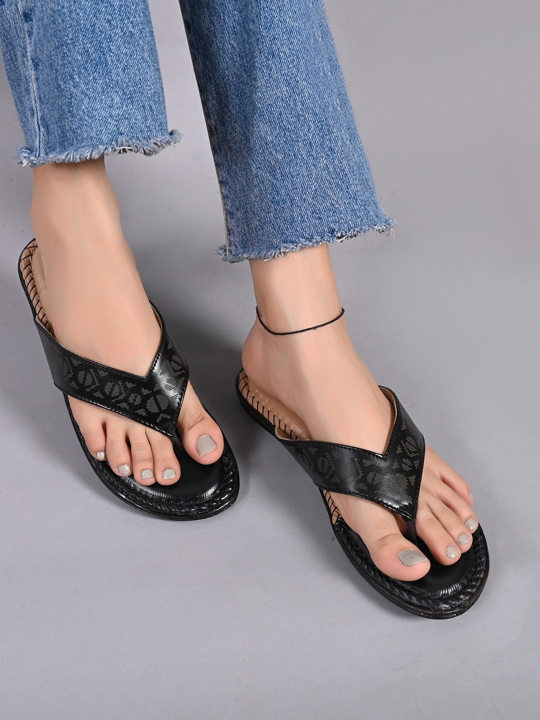 

Myra Women T-Straps Printed Open Toe Flats, Black