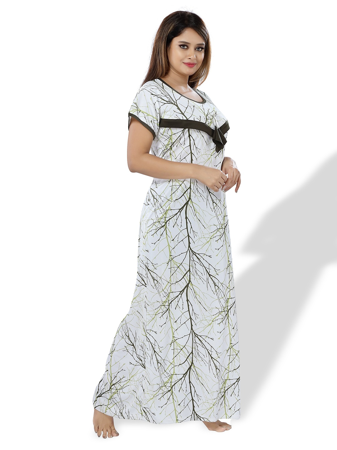 

SHOPPING STATION Floral Printed Satin Maxi Nightdress, White