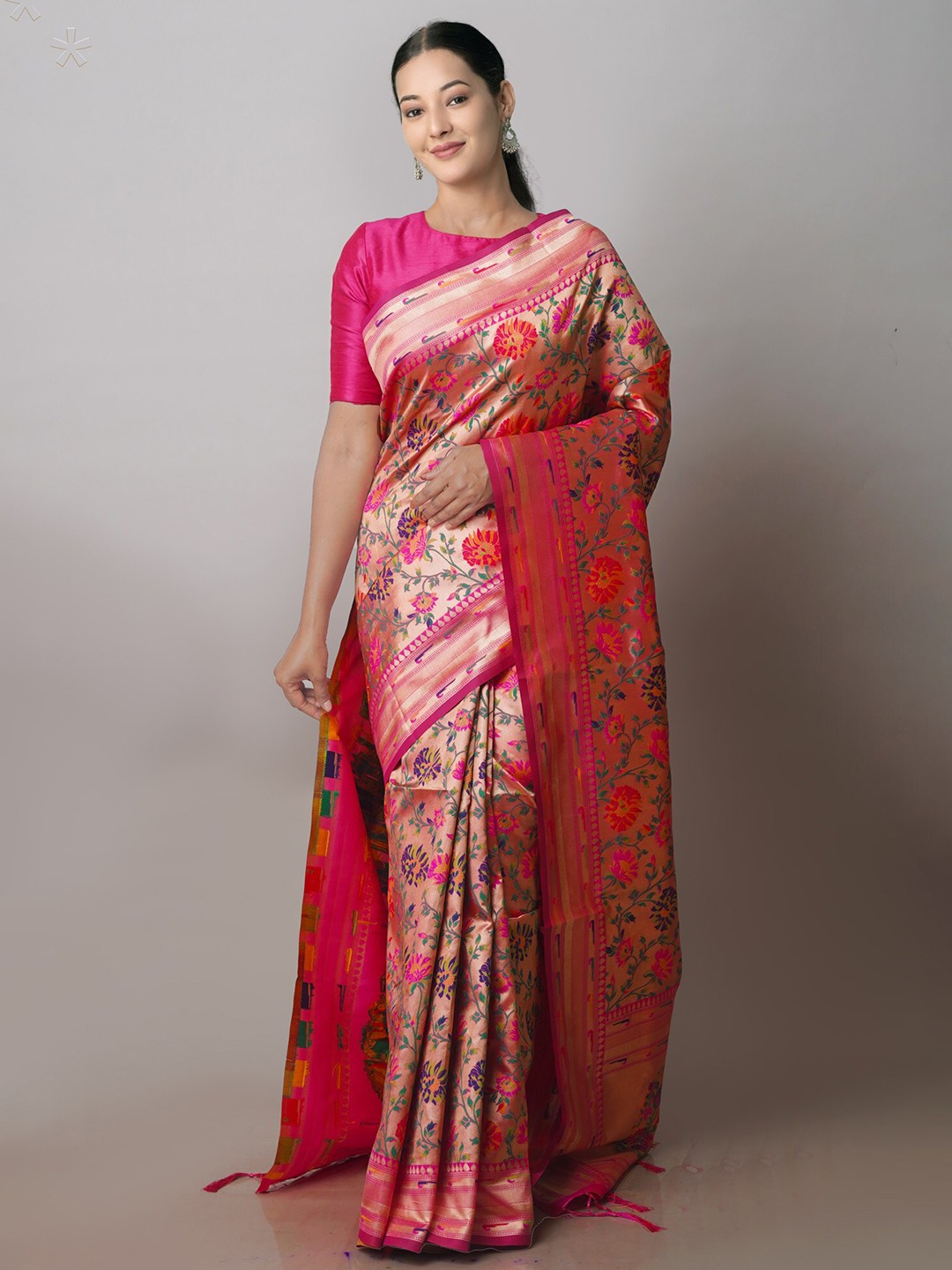 

Unnati Silks Floral Woven Design Zari Banarasi Saree, Pink