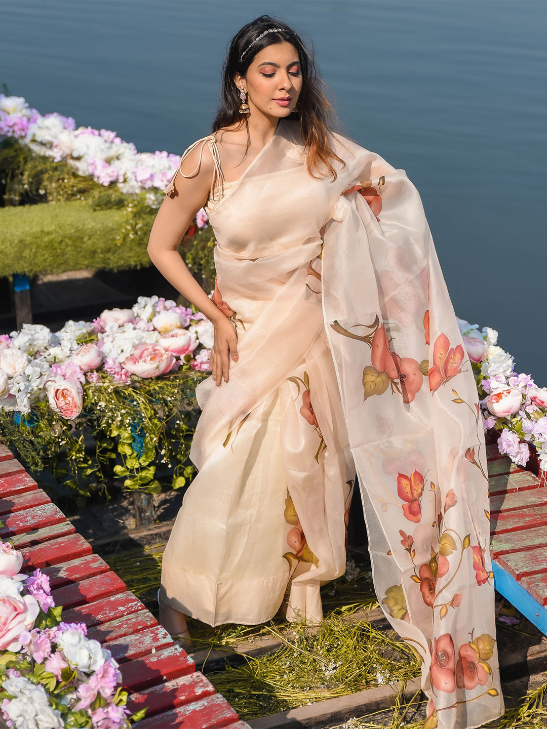 

AACHHO Floral Printed Sequinned Organza Saree, Beige