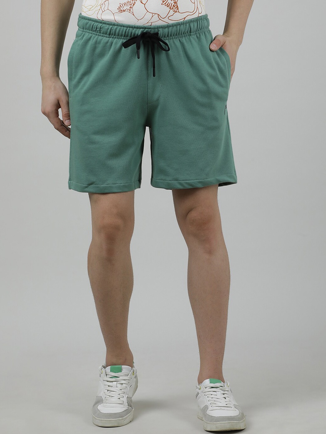 

Head Men Slim Fit Mid-Rise Cotton Shorts, Green