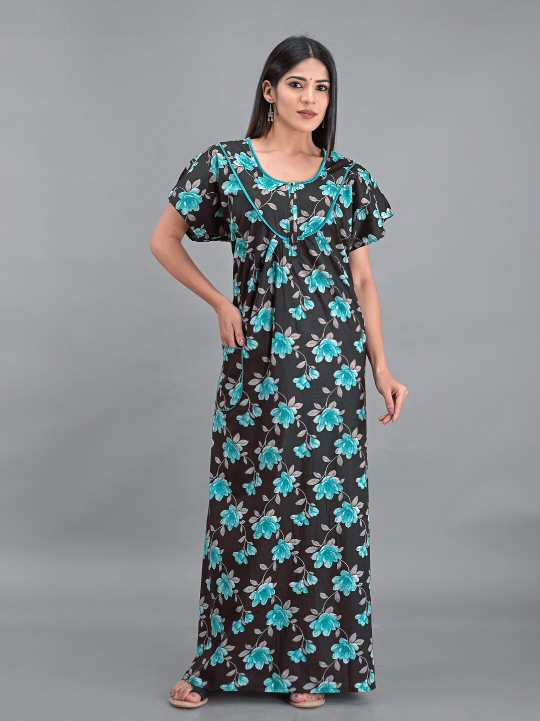 

Apratim Floral Printed Pure Cotton Maxi Nightdress, Black