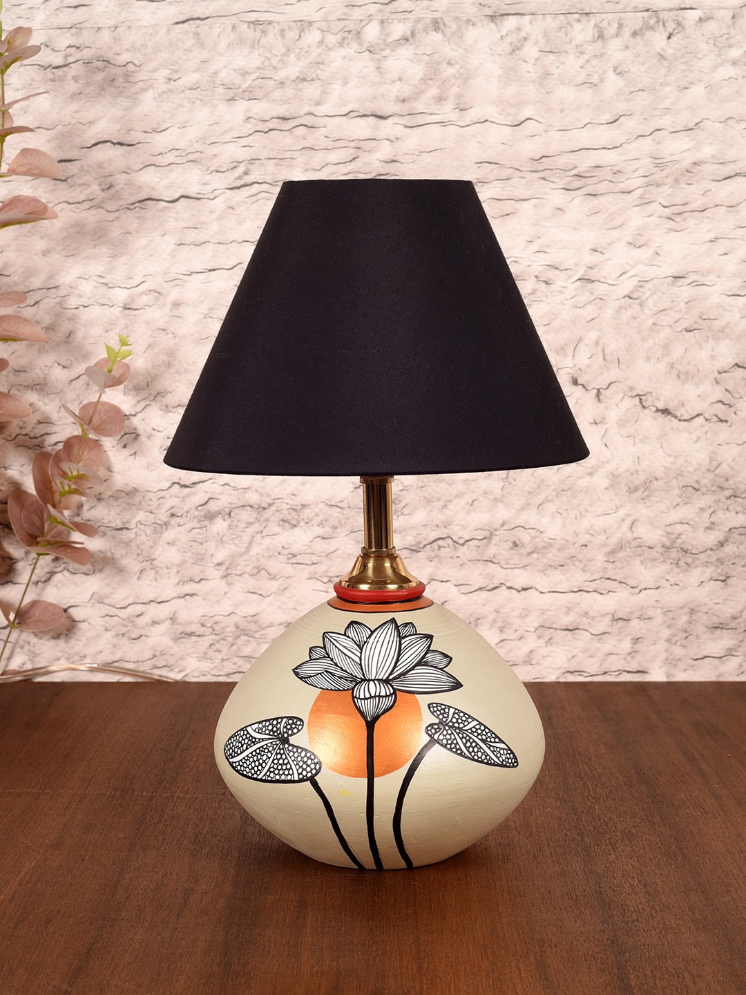 

AAKRITI ART CREATIONS Grey Silver Bloom Printed Terracotta Table Lamp