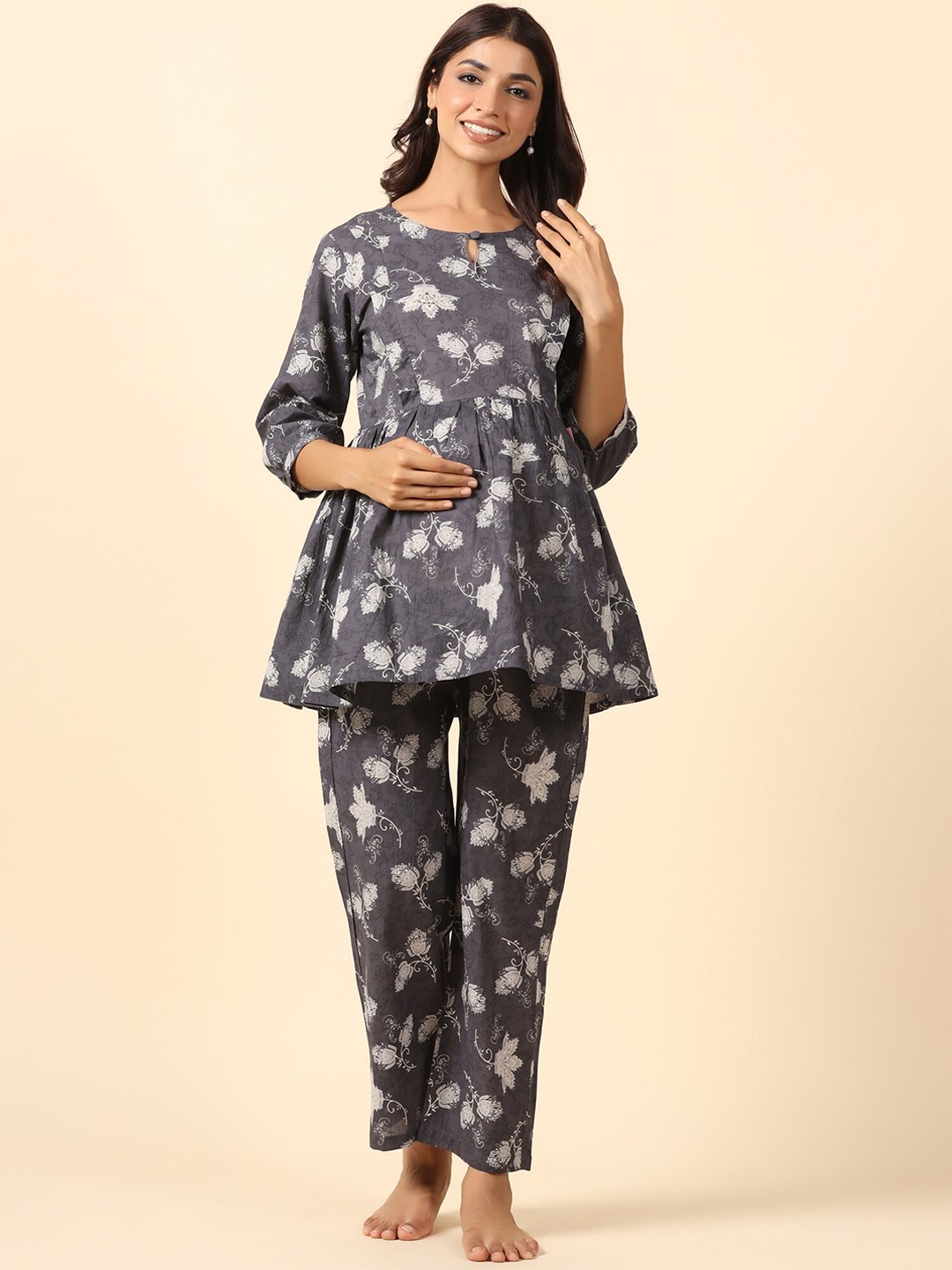 

Ikk Kudi by Seerat Floral Printed Pure Cotton Maternity Night Suit, Grey
