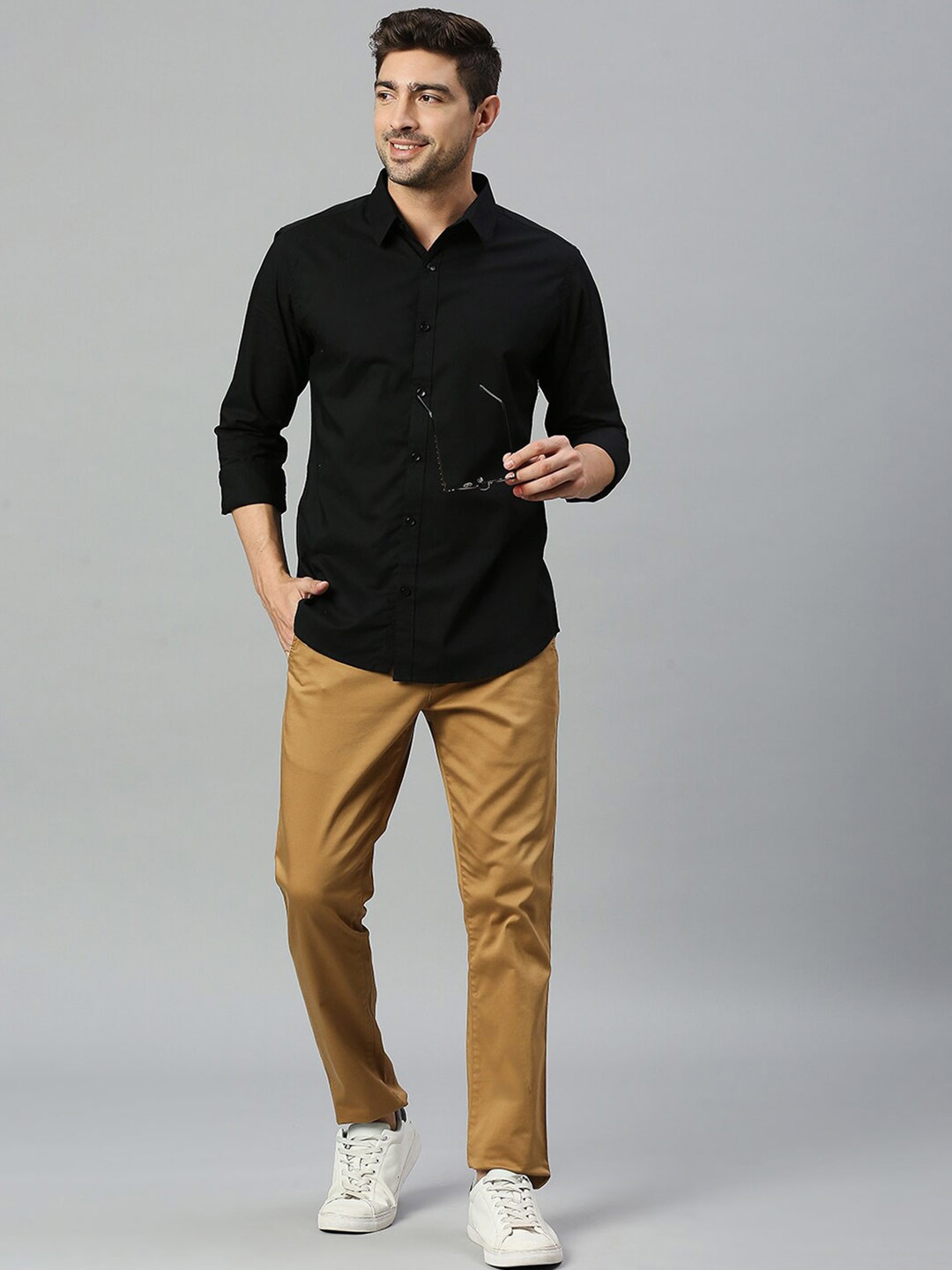 

Harvard Black Spread Collar Classic Slim Fit Cotton Casual Shirt