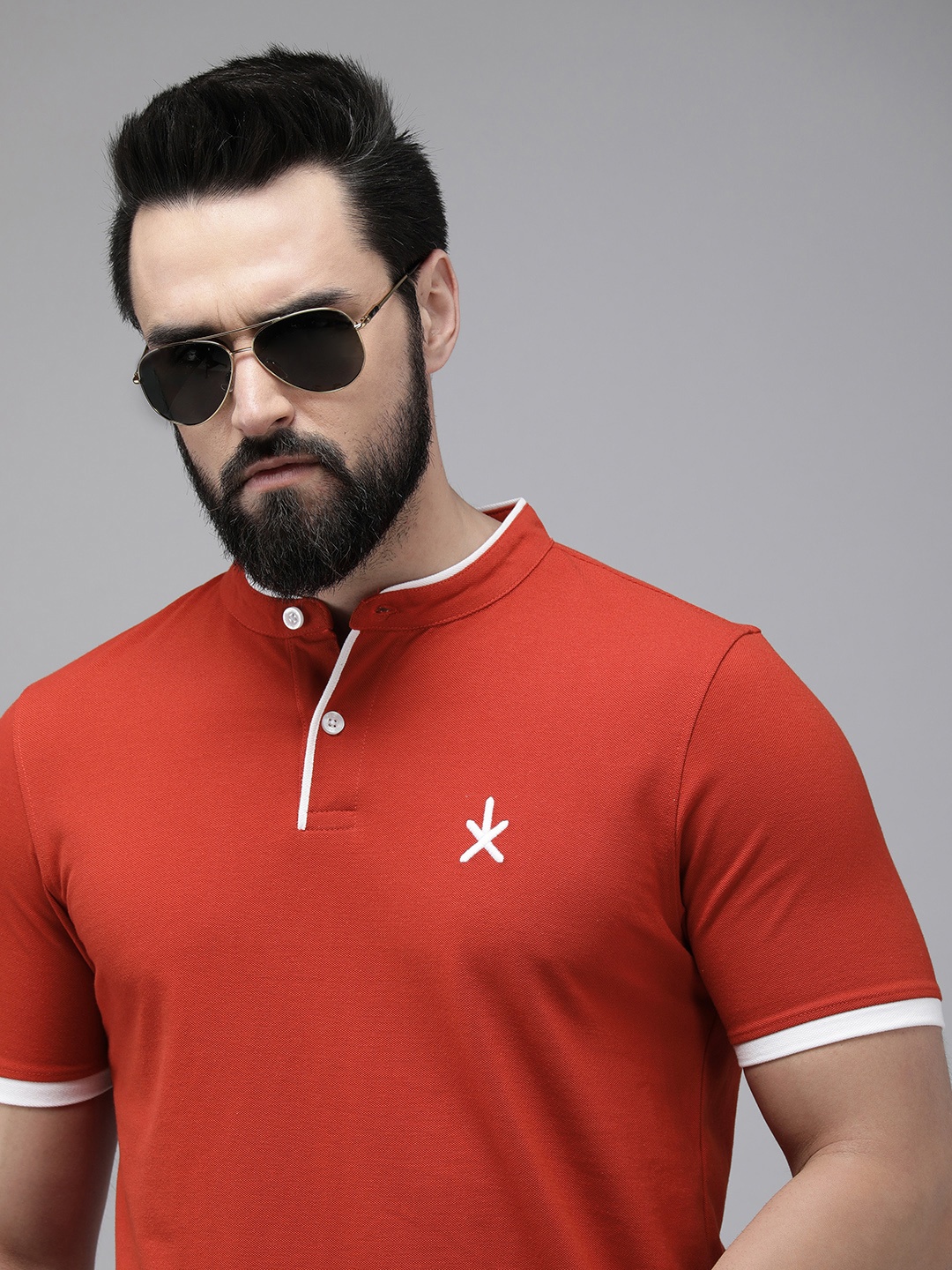 

Roadster Men Mandarin Collar Regular Fit T-shirt, Red