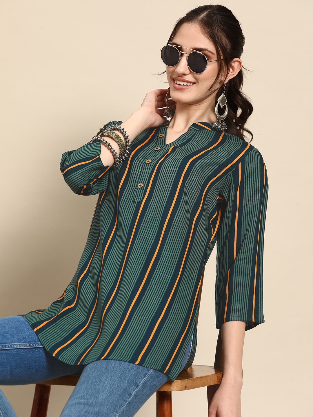 

Sangria Striped Mandarin Collar Kurti, Green