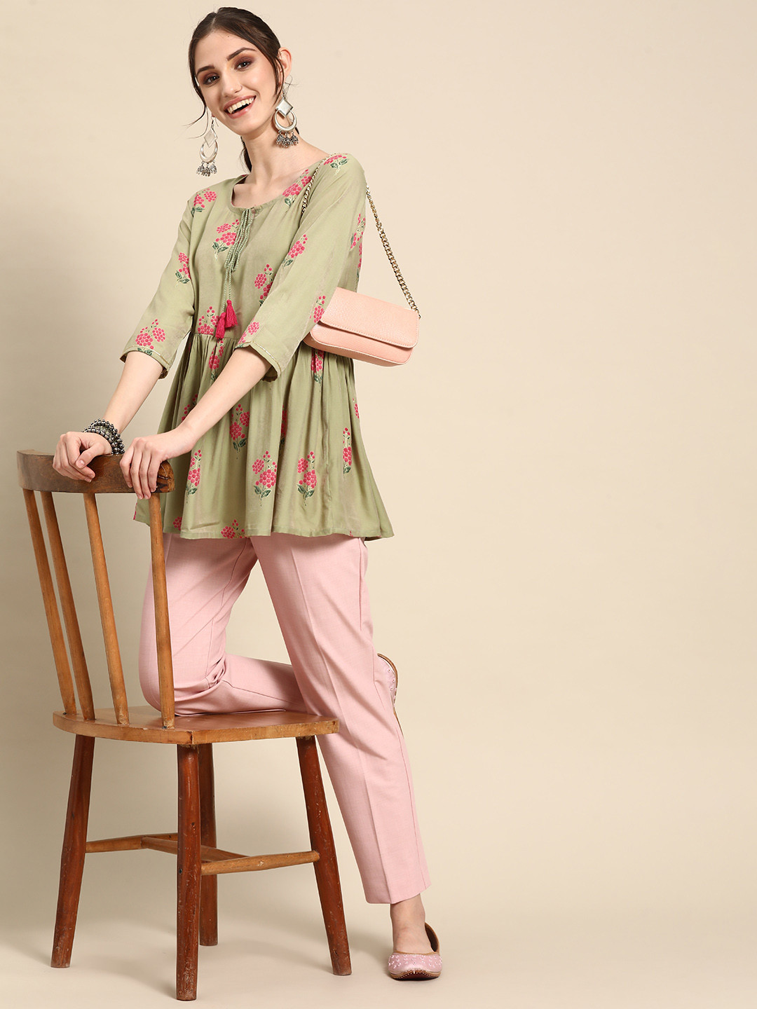 

Sangria Floral Printed Pleated Tie-Up Neck Kurti, Olive