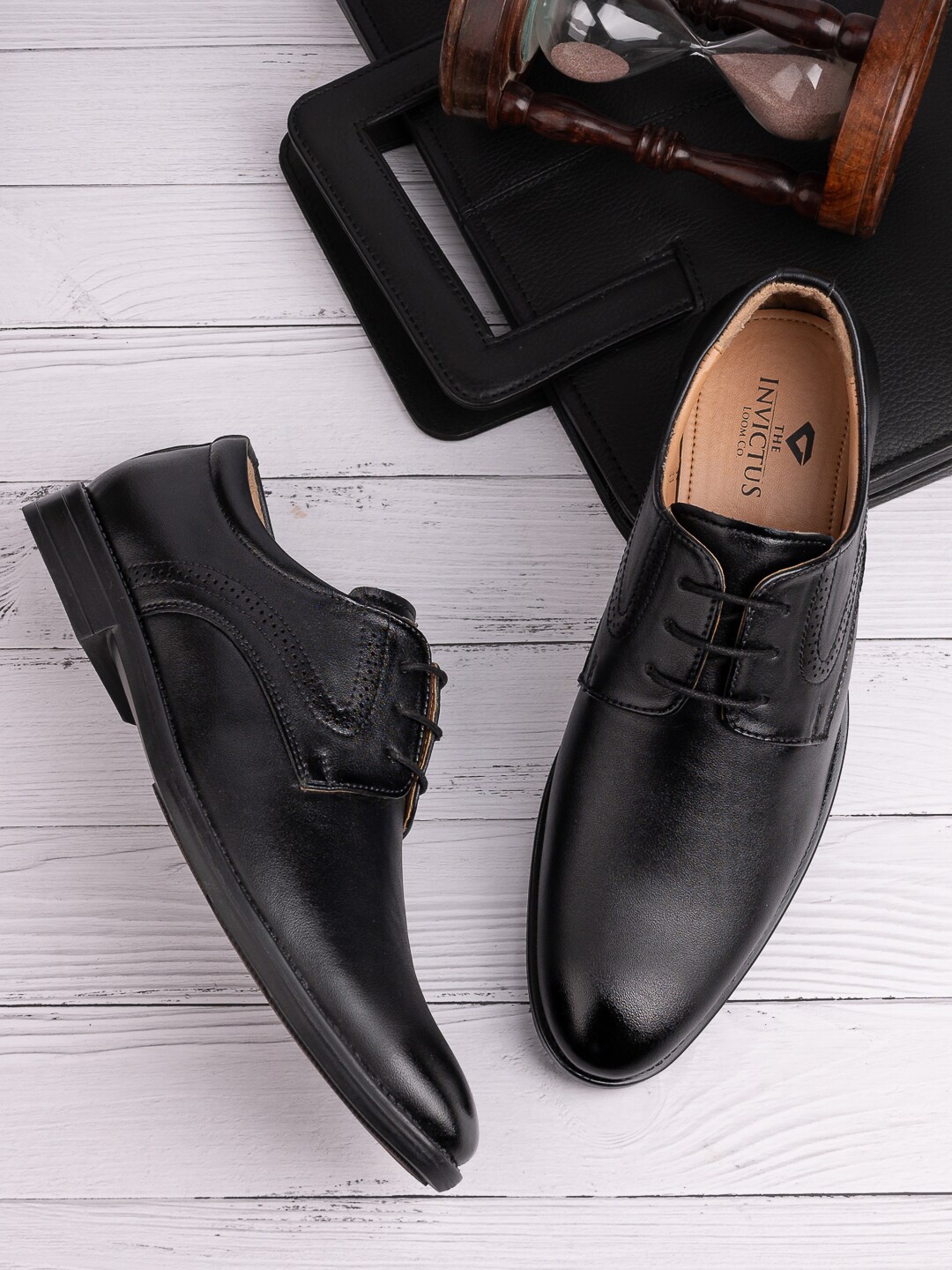 

INVICTUS Men Perforated Formal Derbys, Black