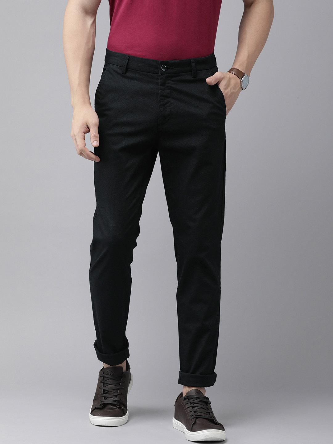 

Arrow Sport Men Jackson Textured Skinny Fit Low-Rise Trousers, Black