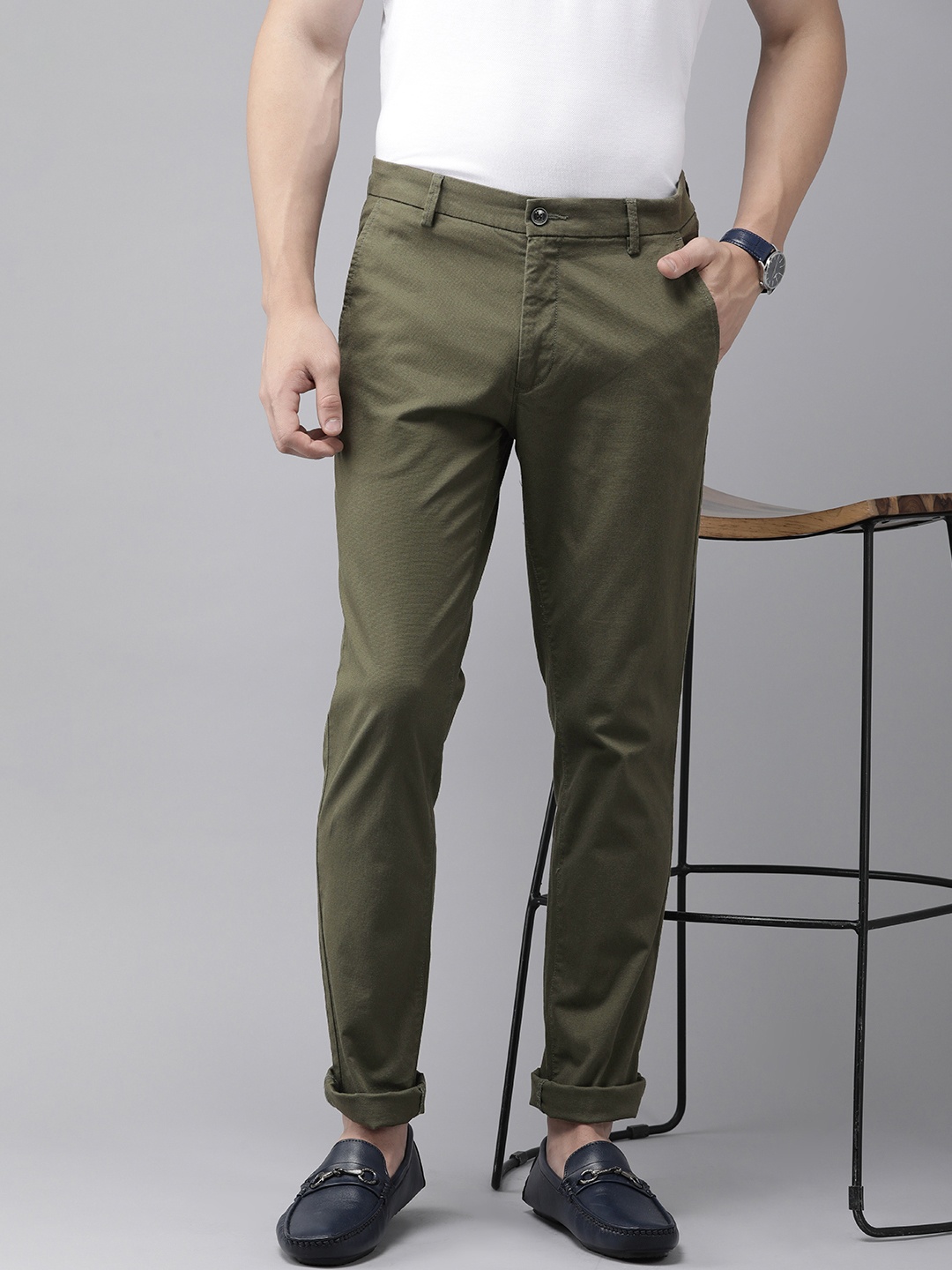 

Arrow Sport Men Jackson Textured Skinny Fit Low-Rise Trousers, Olive