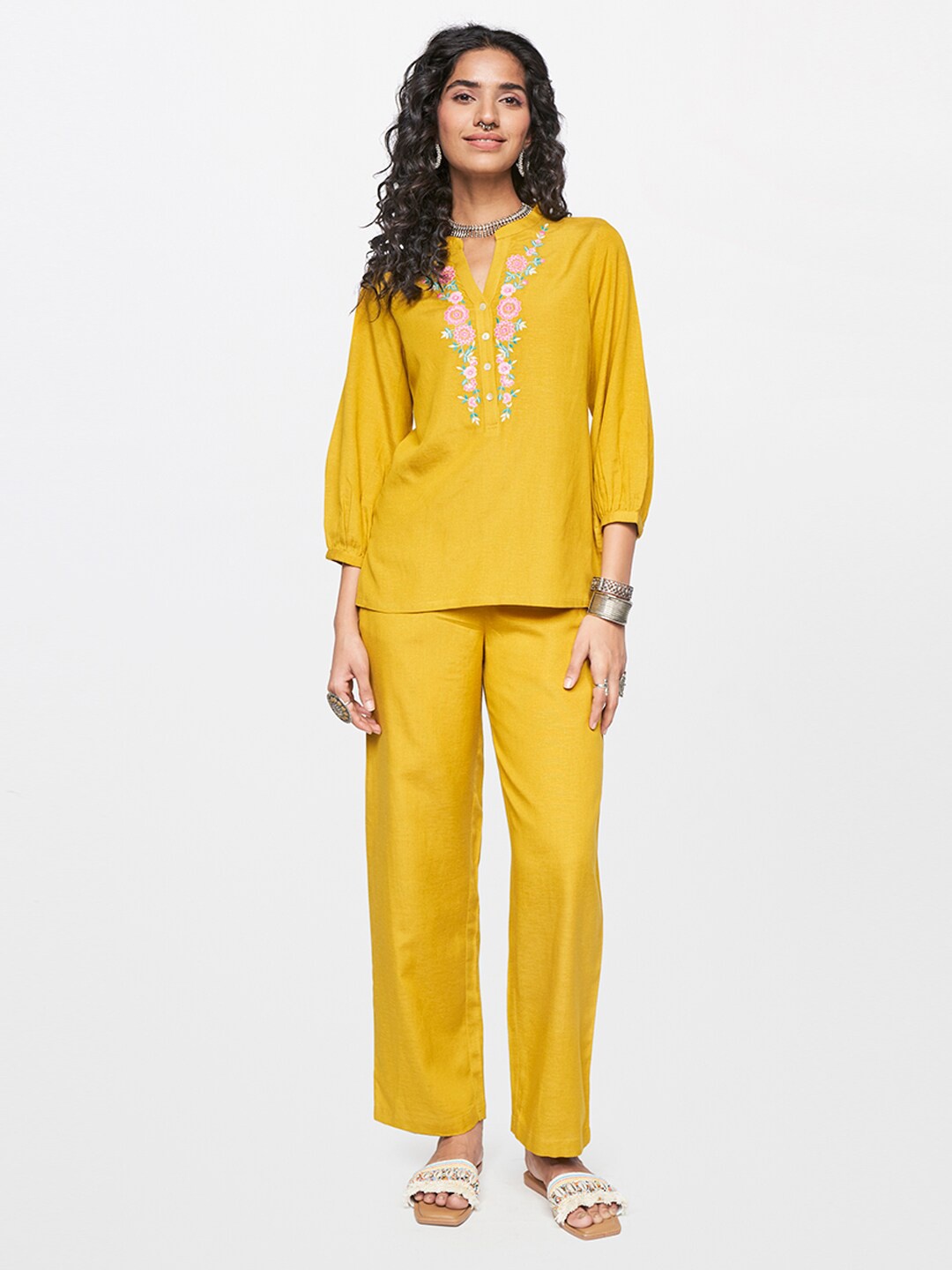 

Global Desi Women Printed Top With Trousers Co-Ords, Mustard