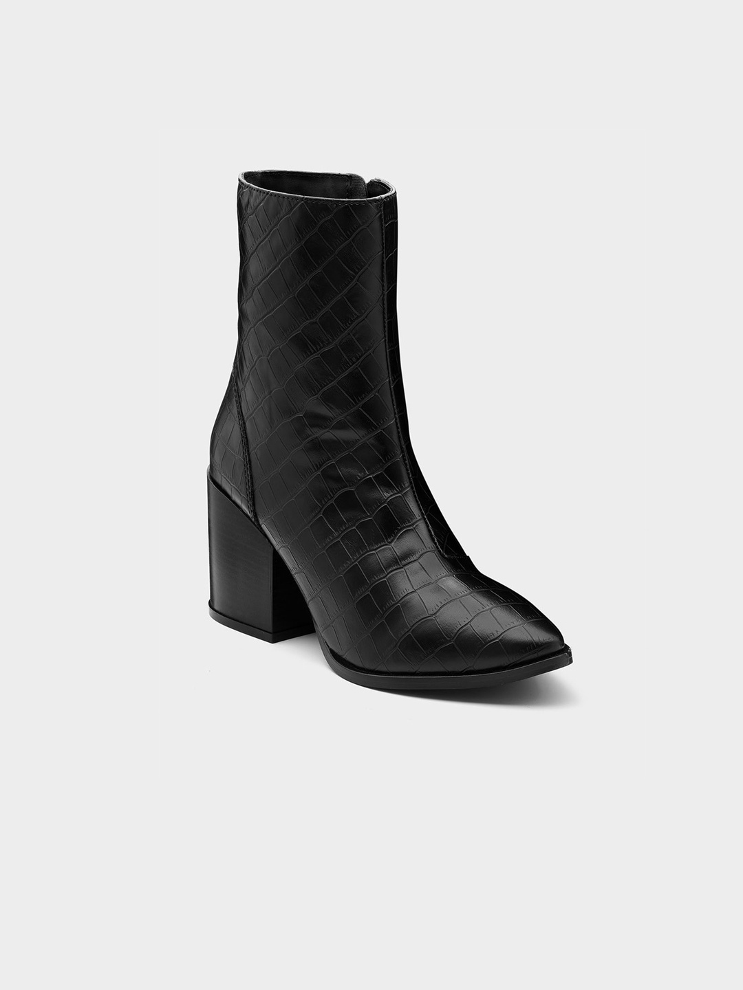 

ADORLY Women Textured Block Heeled Regular Boots, Black