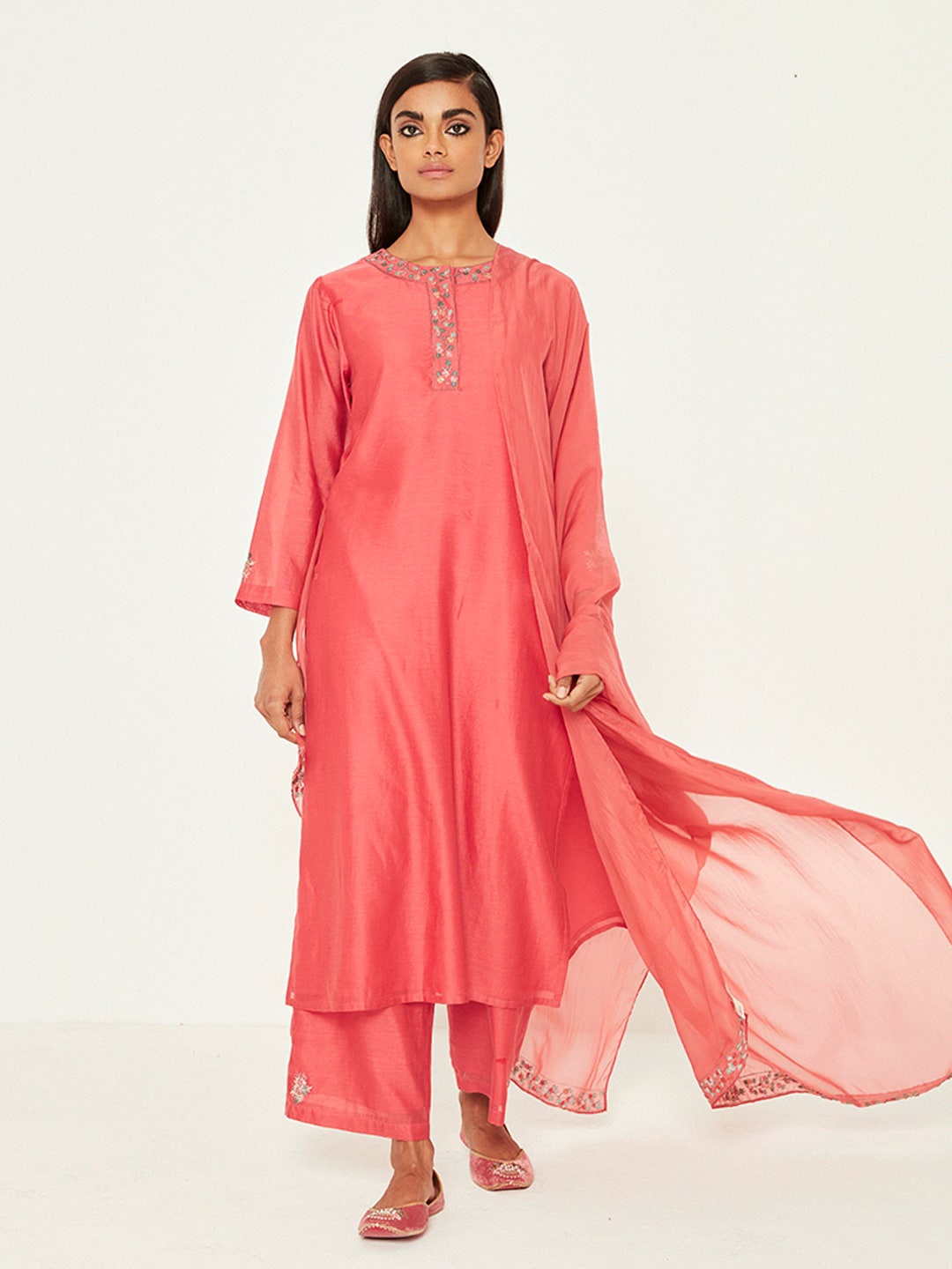 

Ancestry Floral Embroidered Straight Kurta, Pink
