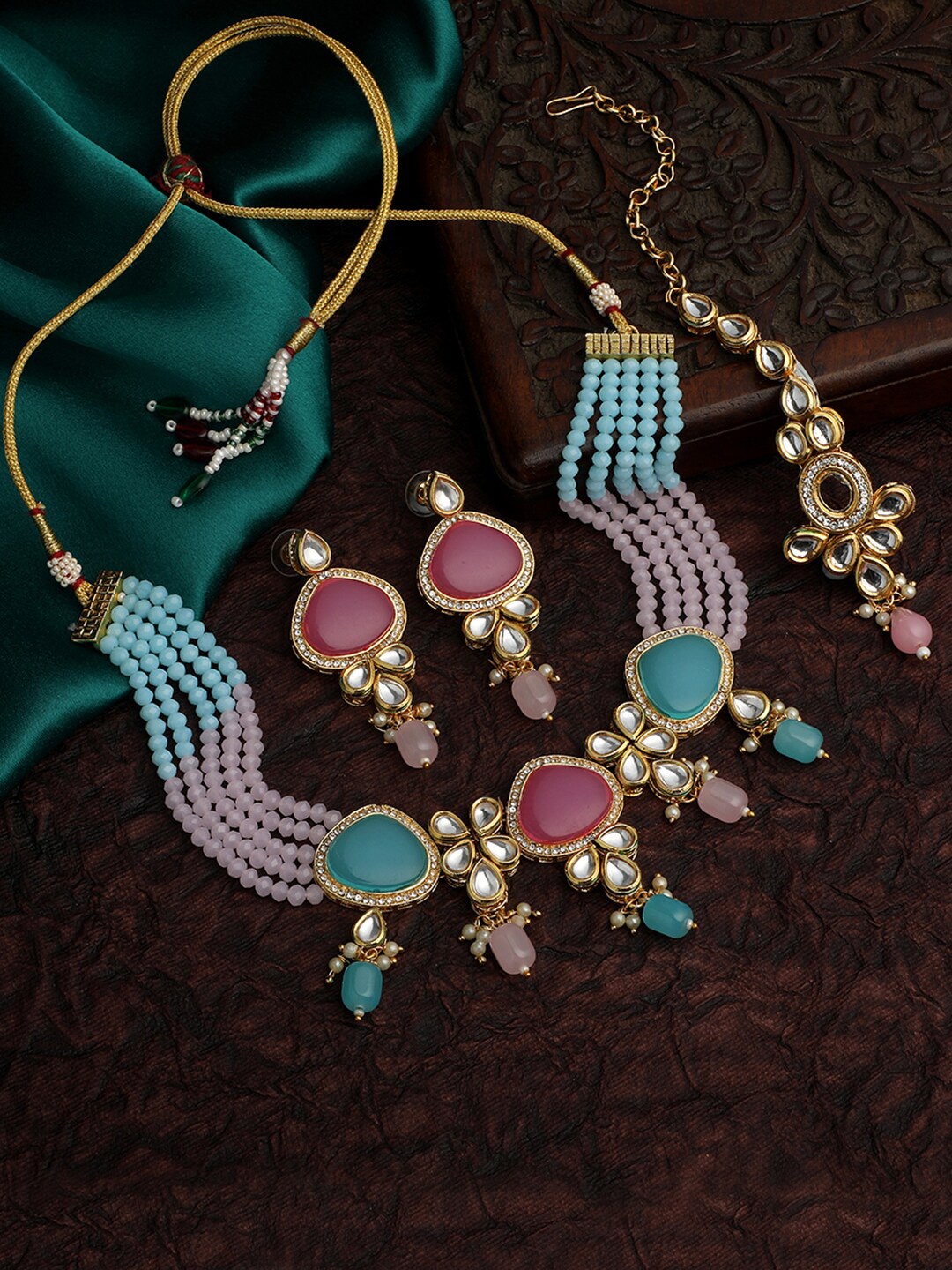 

ASMITTA JEWELLERY Gold-Plated Kundan-Studded & Beaded Jewellery Set