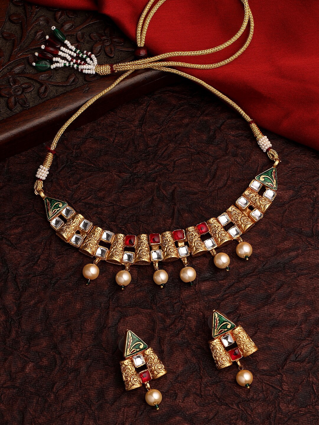 

ASMITTA JEWELLERY Gold-Plated Kundan-Studded & Beaded Jewellery Set