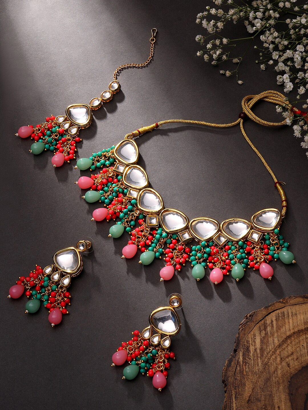 

ASMITTA JEWELLERY Gold-Plated Kundan Necklace and Earrings with Maang Tika