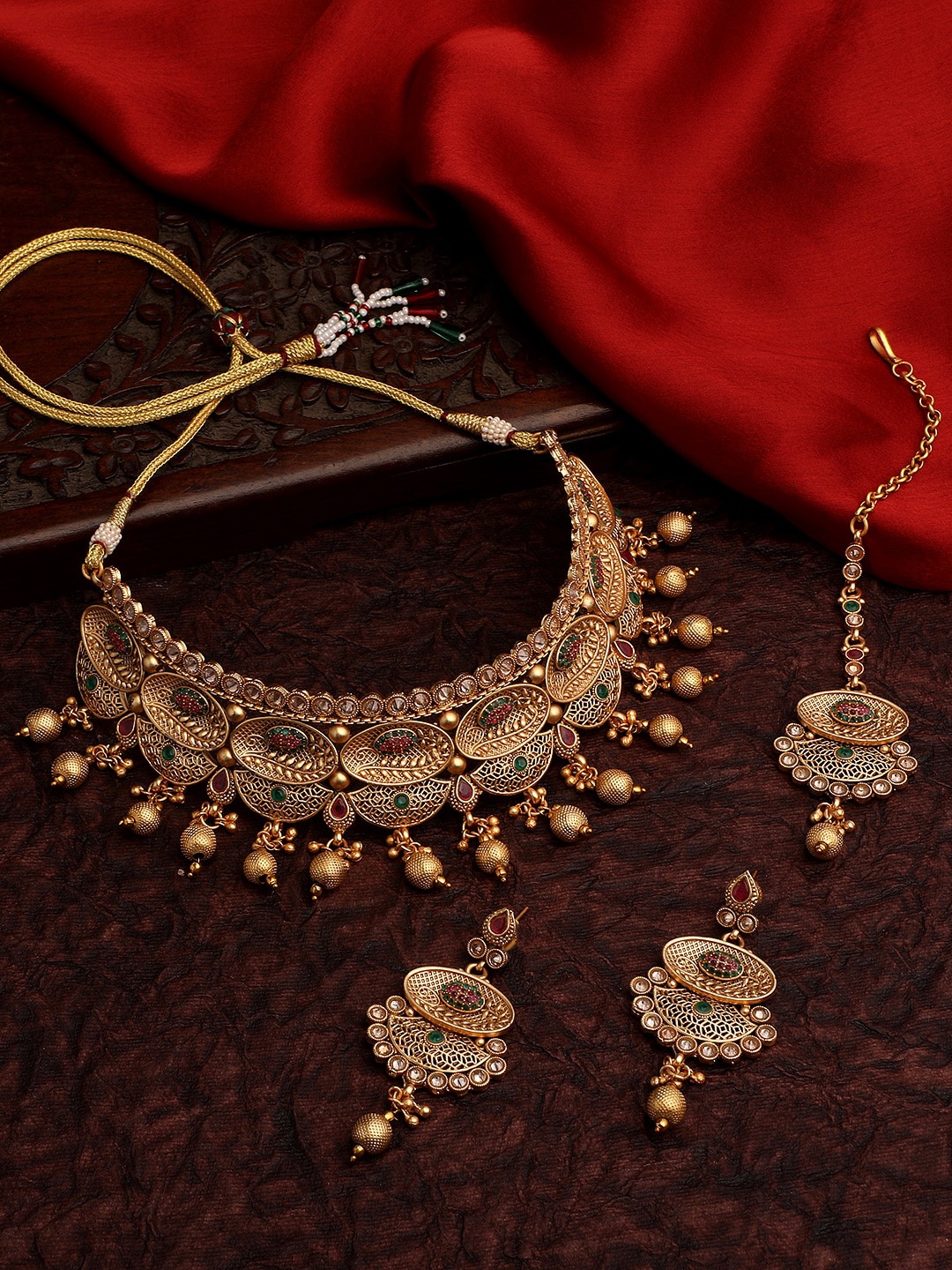 

ASMITTA JEWELLERY Gold-Plated Antique Kundan Necklace and Earrings with Maang Tika