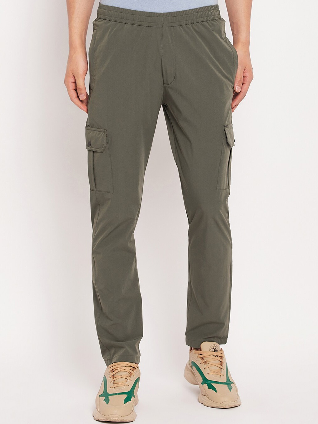 

Okane Men Mid-Rise Cargo Track Pants, Olive