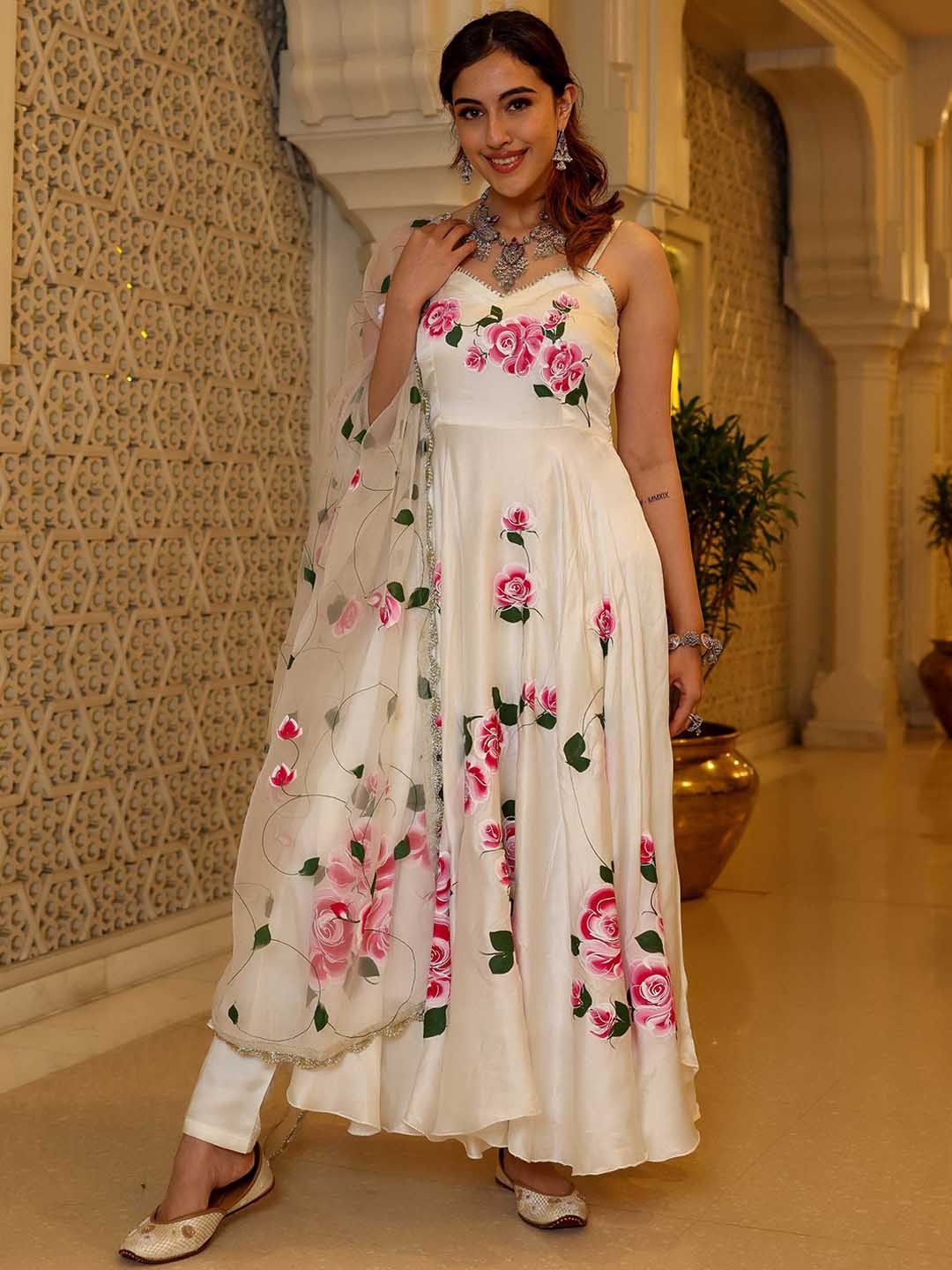

AACHHO Women White Floral Printed Regular Kurta with Trousers & With Dupatta