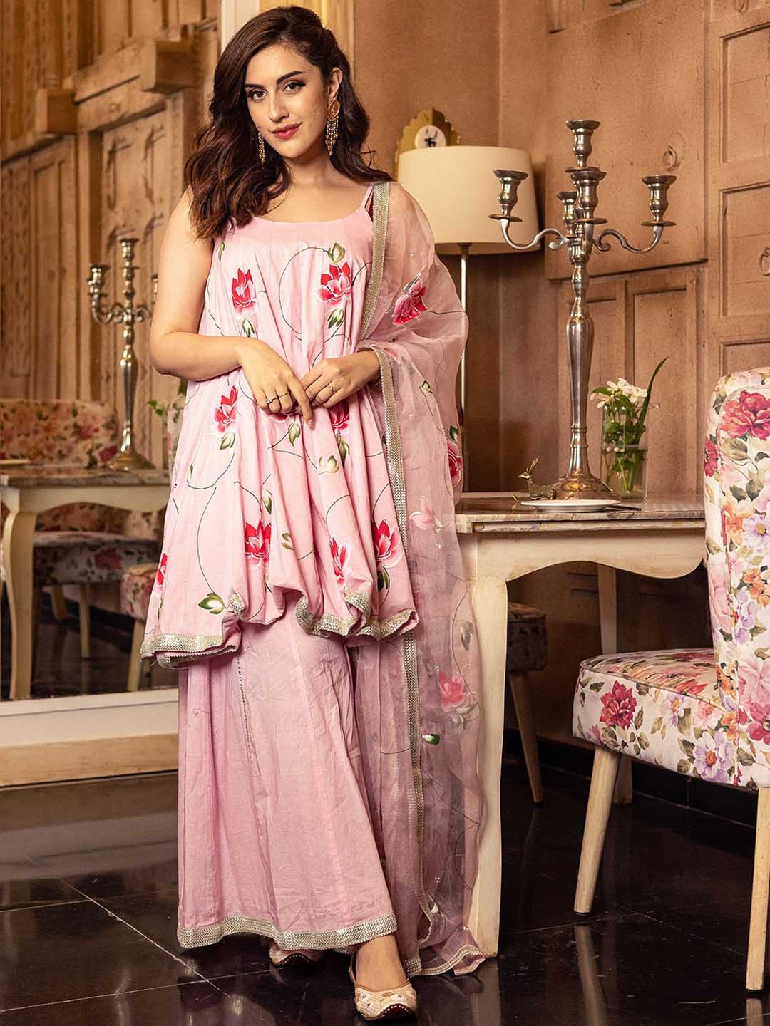 

AACHHO Women Pink Floral Printed Regular Pure Cotton Kurta with Sharara & With Dupatta