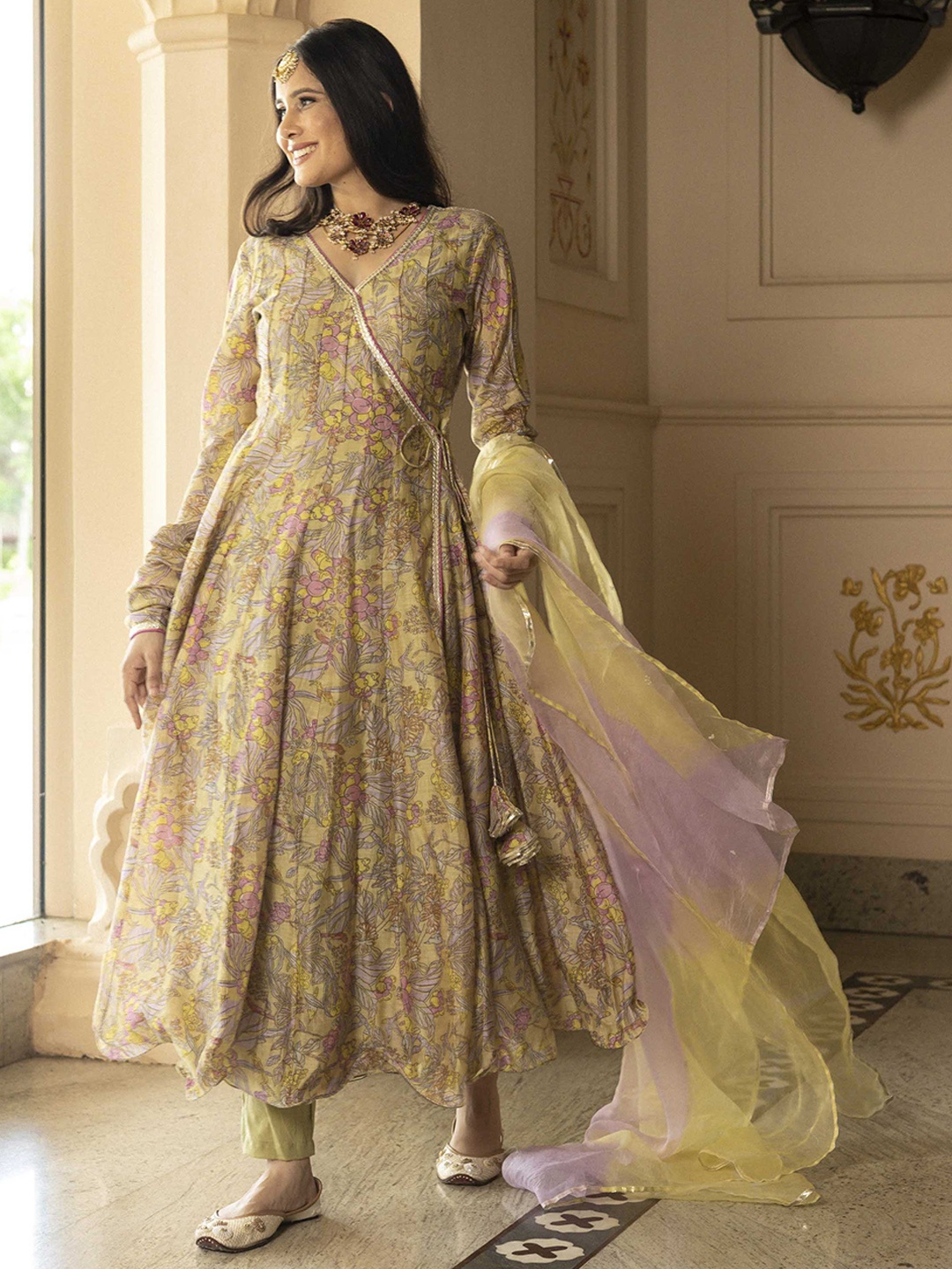 

AACHHO Floral Printed Angrakha Chanderi Silk Kurta With Trousers & Dupatta, Green