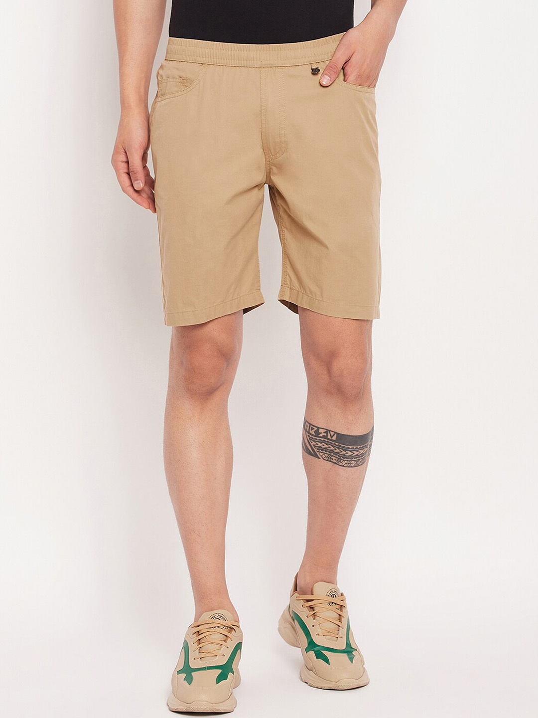 

Okane Men Mid-Rise Regular Cotton Shorts, Cream