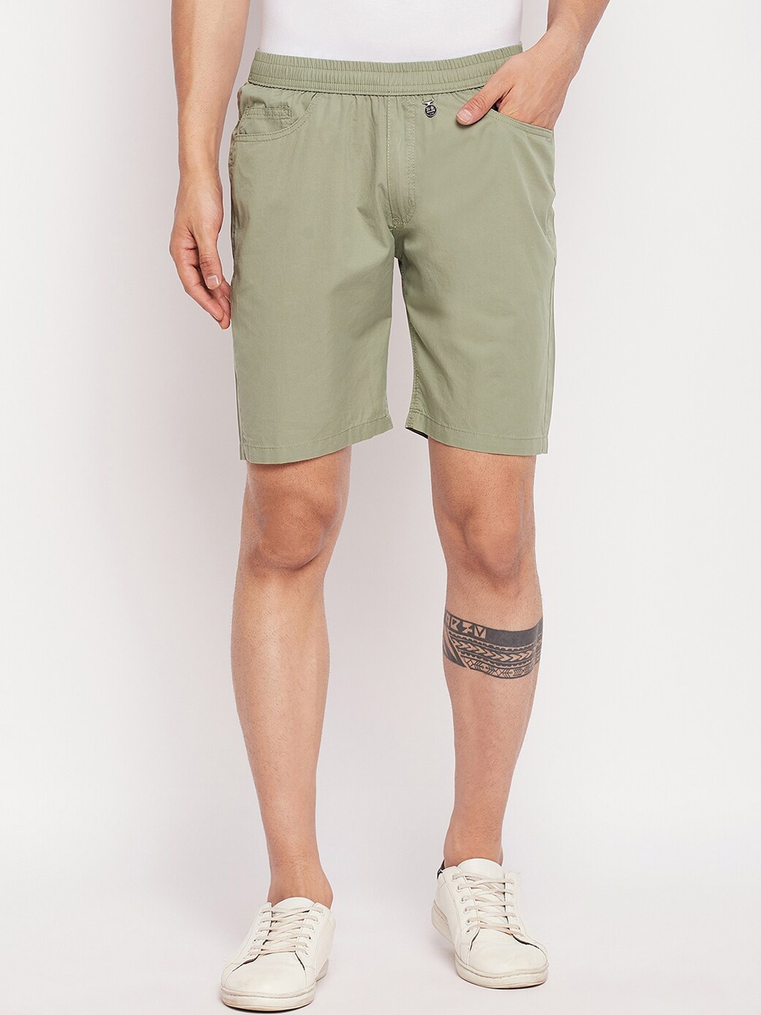 

Okane Men Mid-Rise Regular Cotton Shorts, Olive