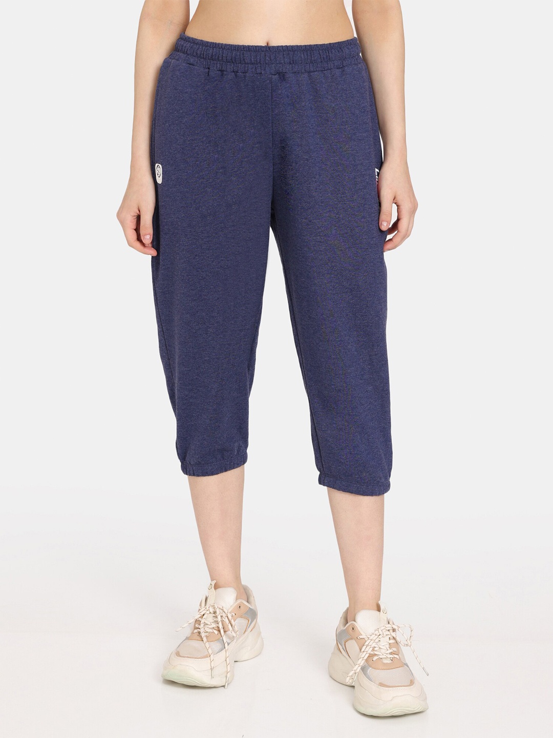

Rosaline by Zivame Women Mid-Rise Capris, Grey