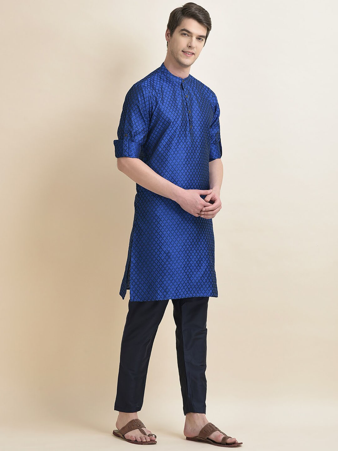 

Anouk Ethnic Motifs Woven Design Band Collar Straight Kurta With Pyjamas, Blue