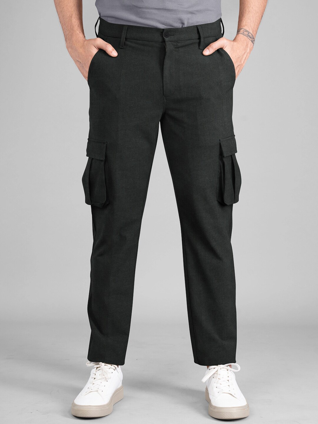 

The Pant Project Men Grey Tailored Slim Fit Wrinkle Free Cargos Trousers