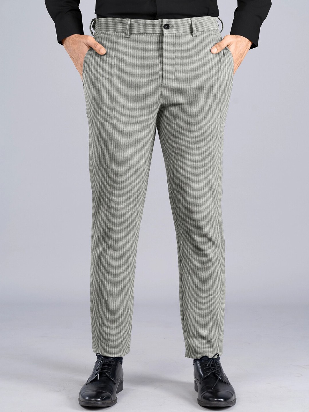 

The Pant Project Men Mid-Rise Houndstooth Checked Tailored Slim Fit Wrinkle Free Trousers, Grey