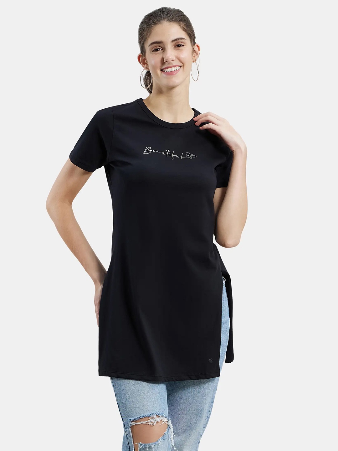 

Jockey Super Combed Cotton Printed Relaxed Fit Long T-shirt With Side Slit-A142, Black