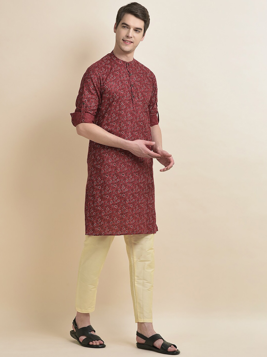 

Anouk Maroon & Beige Floral Printed Band Collar Kurta With Pyjamas