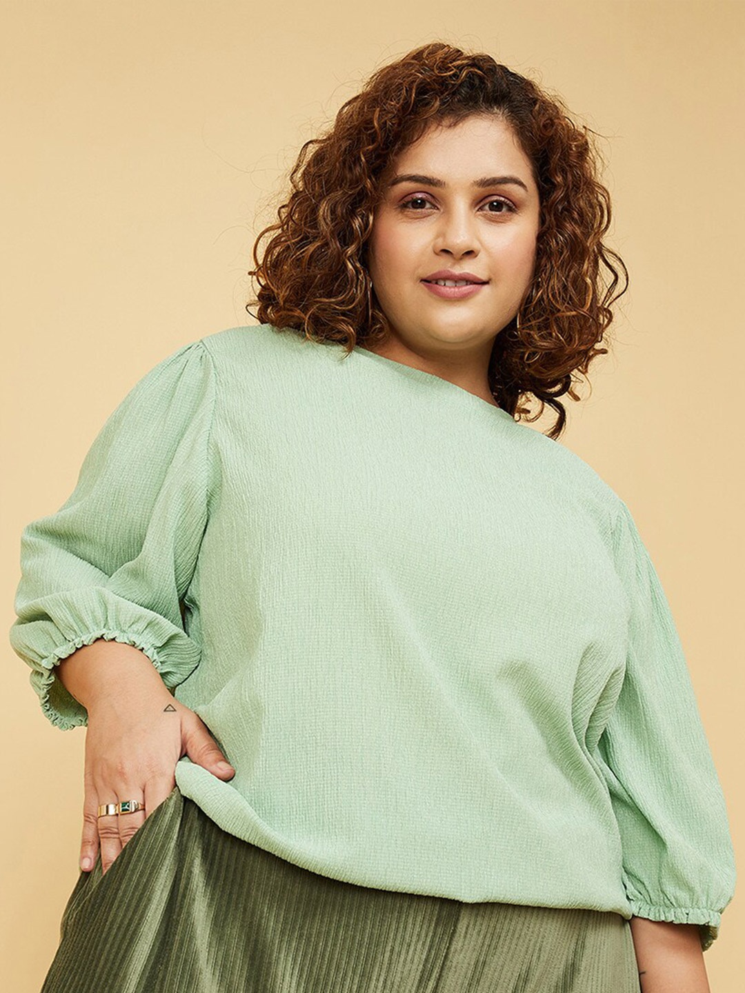 

max Puff Sleeves Round Neck Regular Top, Green