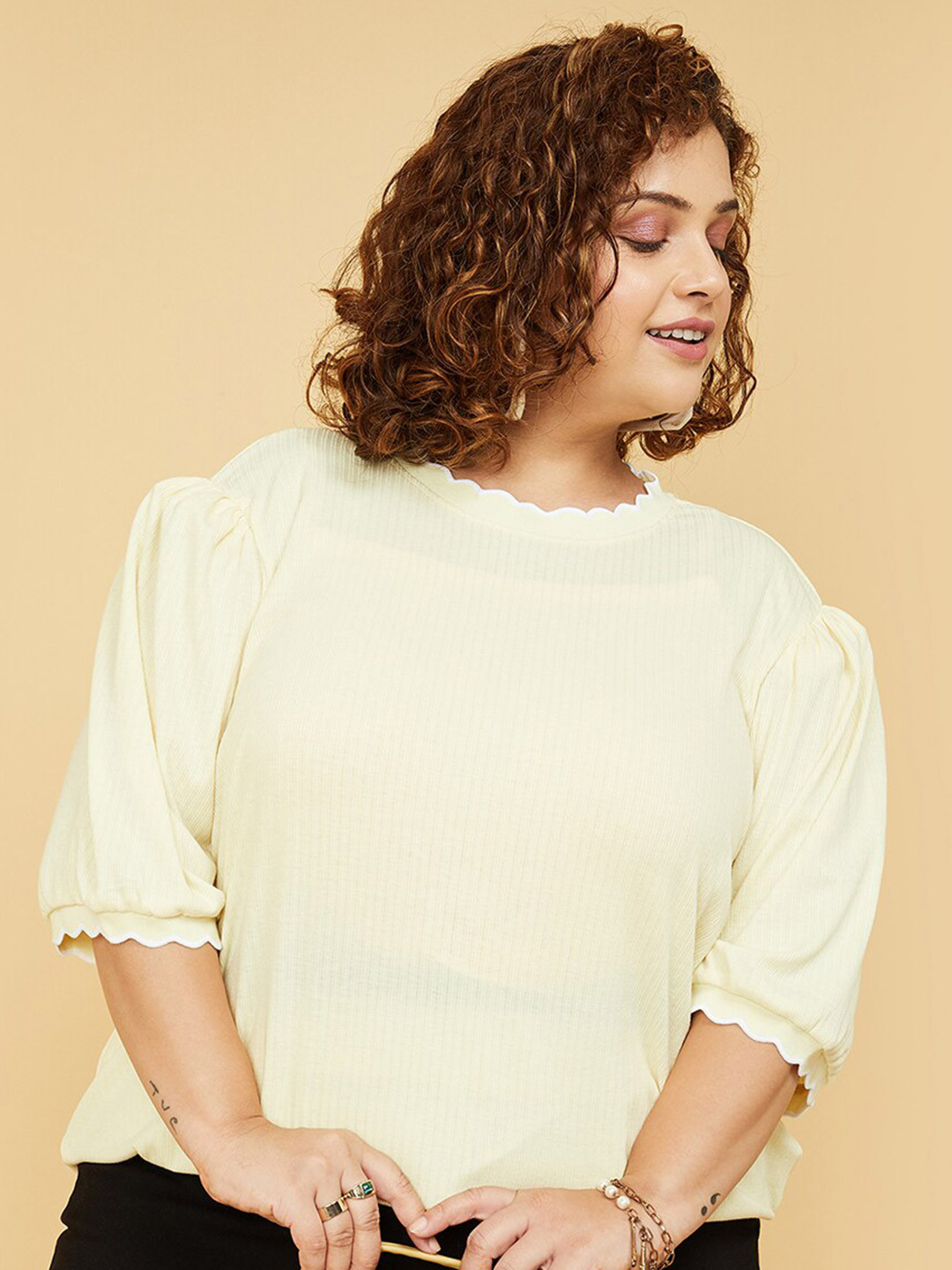 

max Plus Size Round Neck Puff Sleeves Top, Yellow