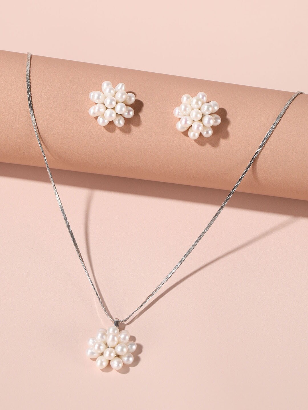 

XPNSV Silver-Plated Beaded Necklace and Earrings