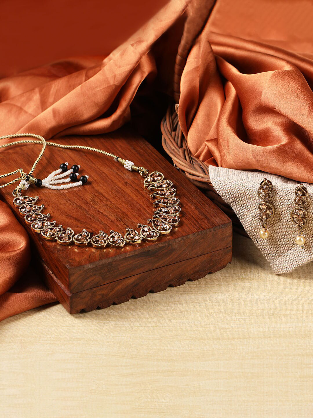 

XPNSV Gold-Plated Stone-Studded & Beaded Necklace and Earrings
