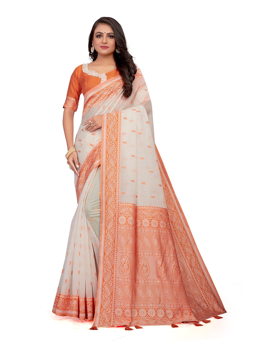 

VENISA Foral Woven Design Zari Saree, Off white