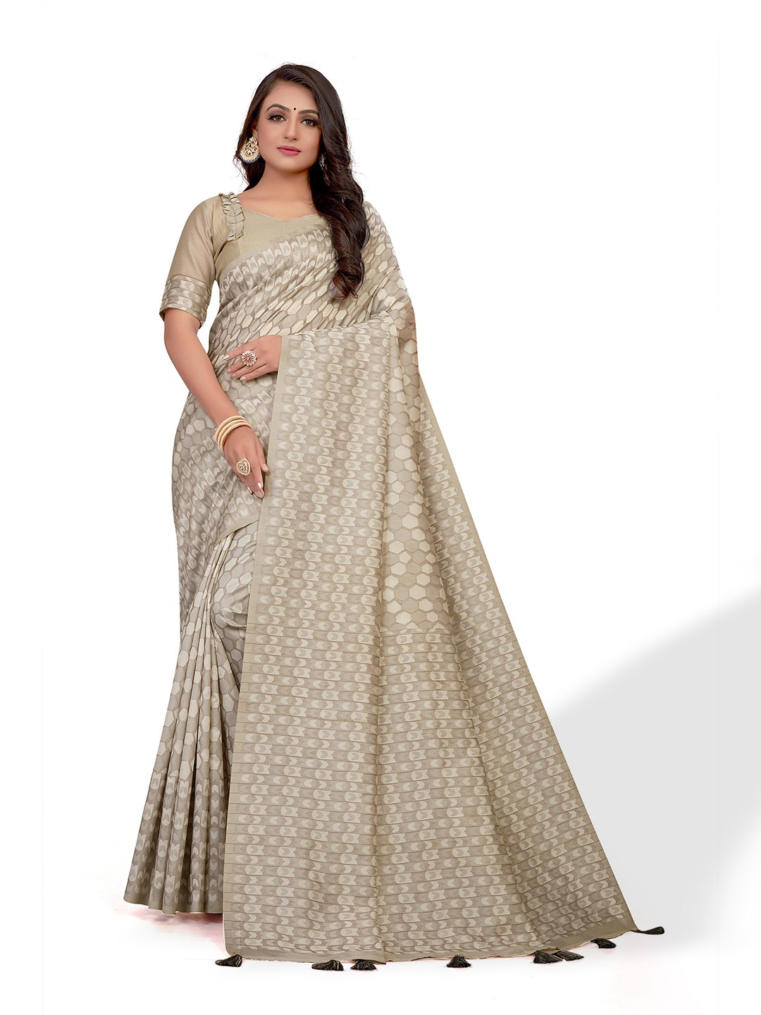 

VENISA Geometric Printed Zari Saree, Beige